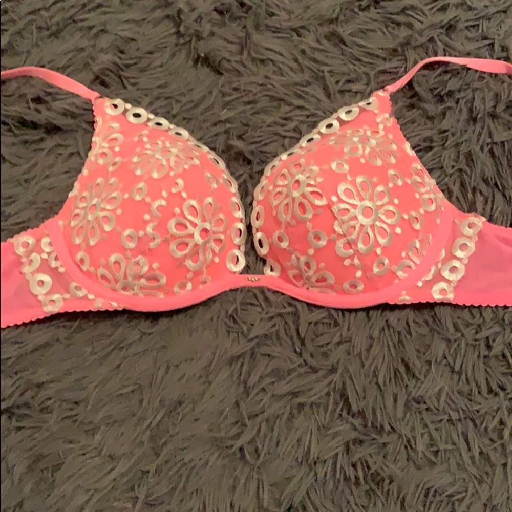 Victoria’s Secret bra